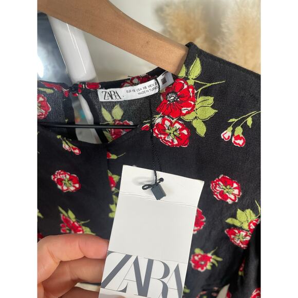 NWT Zara Floral Crop Top XS Black Twist Front Long Sleeve Romantic Garden Girl - Picture 8 of 8